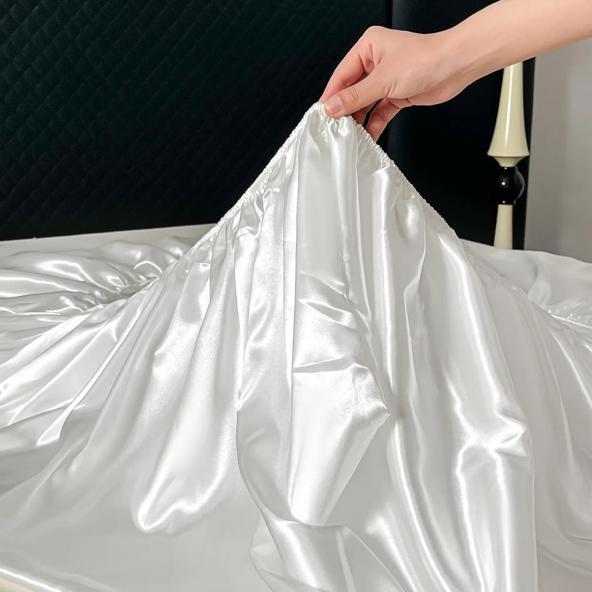 3Pcs Luxury Satin Fitted Sheet Set Soft Comfortable Breathable Solid Color Bedding Mattress Protector Set for Double Full Size