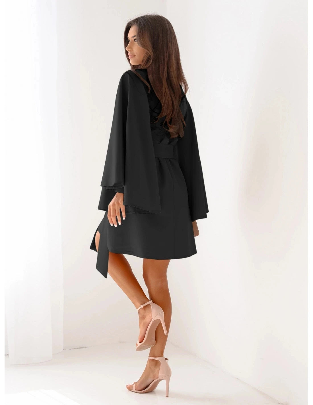 Elegant Wide Sleeve Bowed Dress