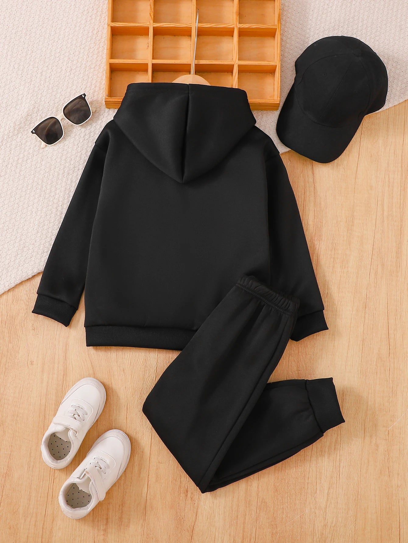 Girls with velvet 2-piece casual set for autumn and winter, letter love print autumn and winter loose style for children