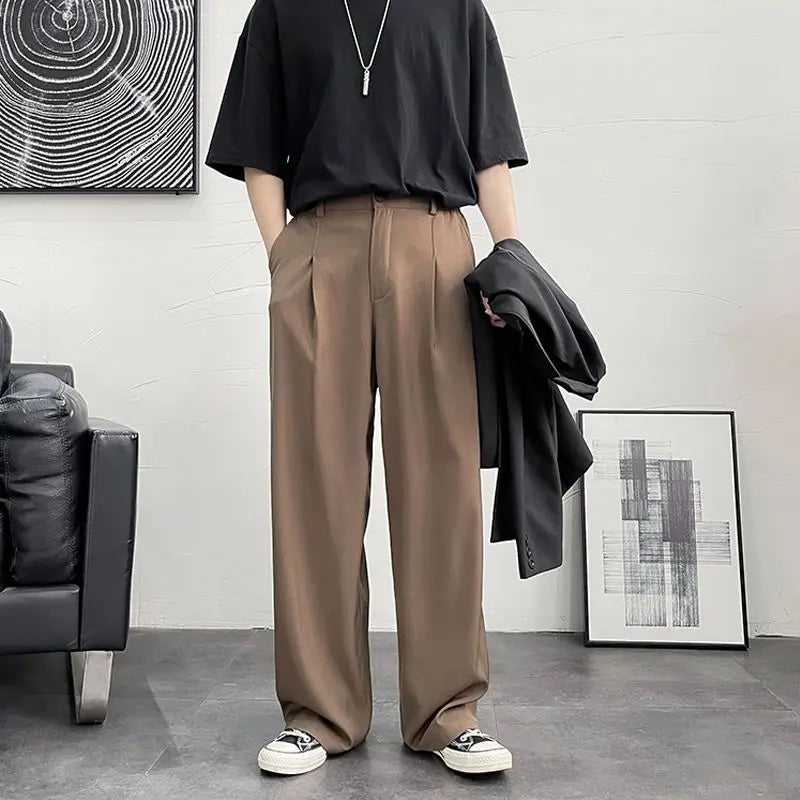 Pleated Wide-Legged Pants